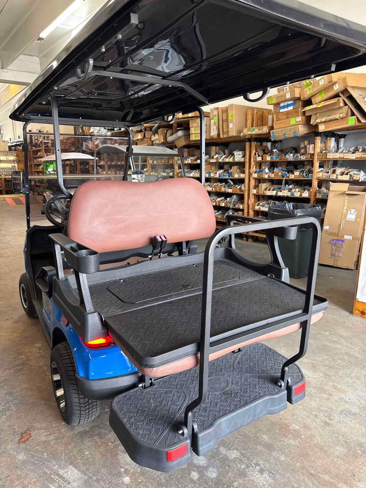 4-PASSENGER GOLF CART USED YEAR  2022 LIKE NEW!