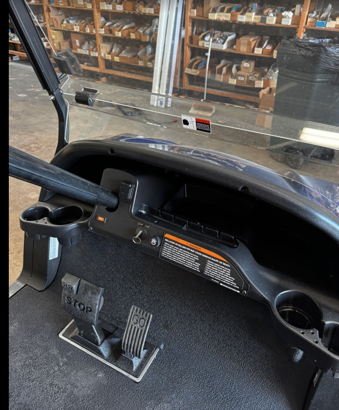 CLUB CAR Golf Cart Car Like New Model Tempo 2022 Blue Body